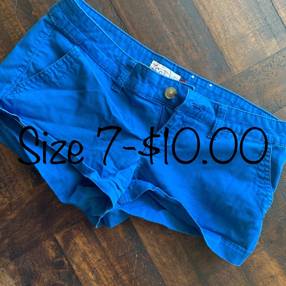 Shorty shorts